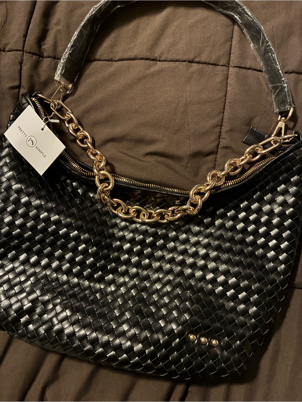 Pretty Simple Black Woven Shoulder Bag with Gold Chain